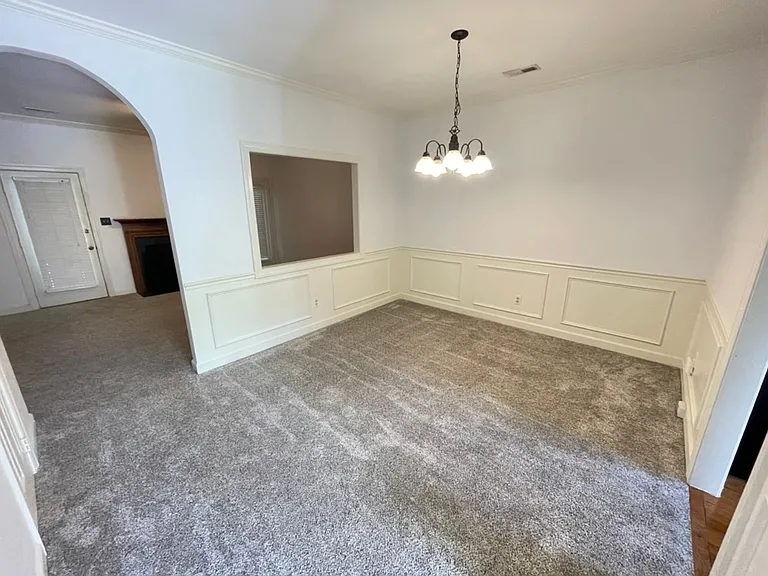 103 New Britain Ct — Photo 5