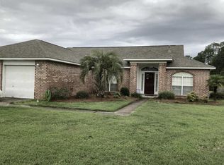 819 Linda Dr, Mary Esther, FL 32569
