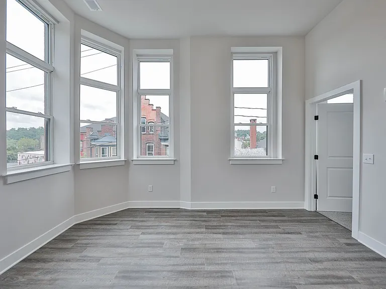 HH Bangor Block — Photo 75