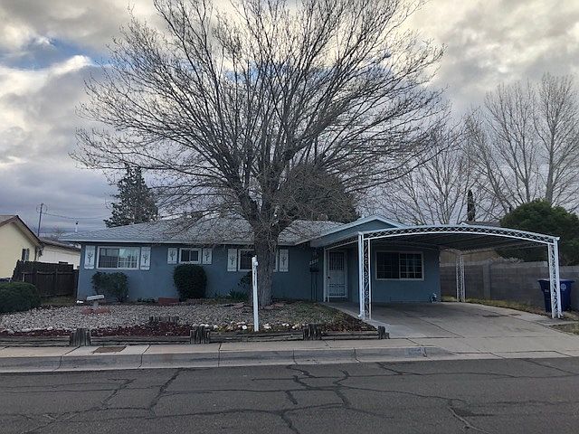1st image of 2912 Solano Dr NE
