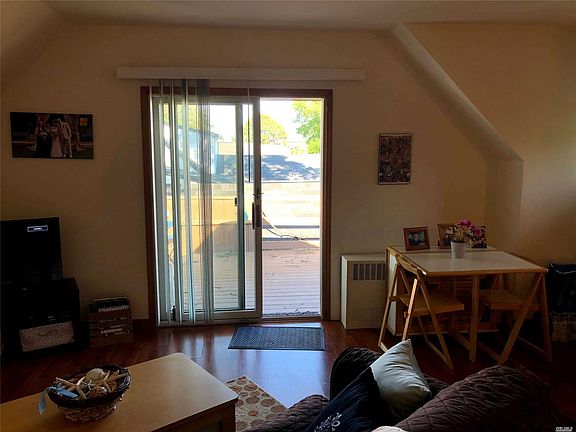5th image of 76 Highland Ave