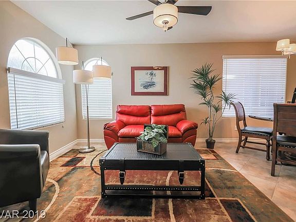 5th image of 10379 Montes Vascos Dr