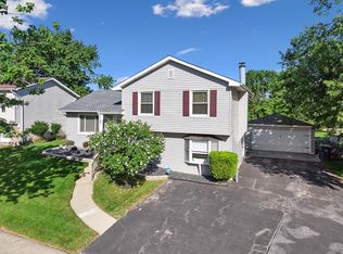 5702 Crestwood Rd, Matteson, IL 60443