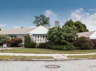 37 Farm St, Providence, RI 02908