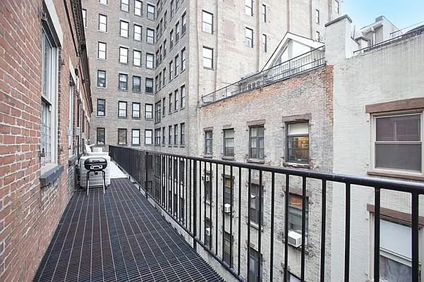 Rented by Nest Seekers International | media 12