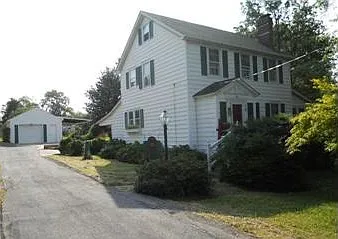 9 Indian Head Ave photo 1