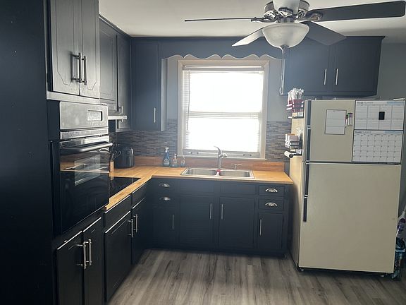 4th image of 3211 Panorama Dr