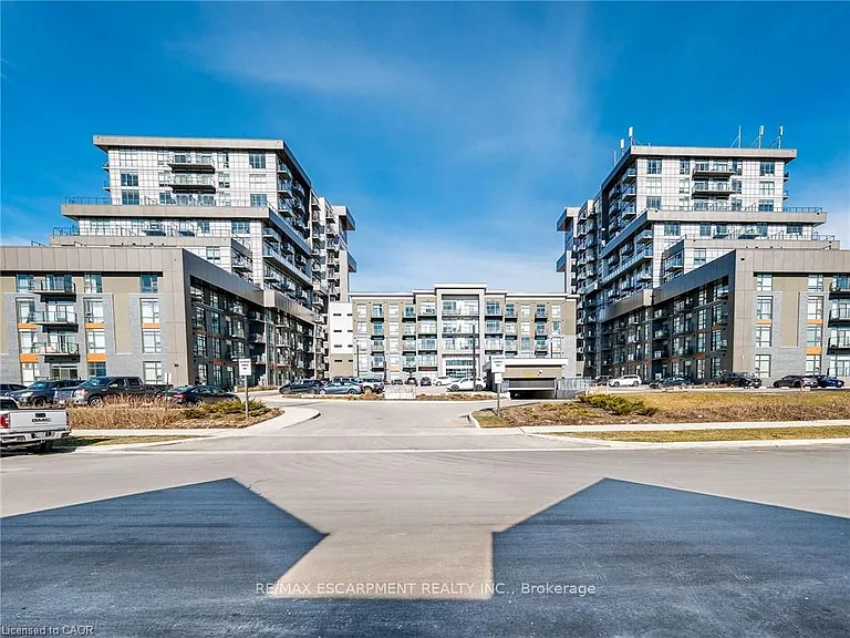 450 Dundas St E #404 — Photo 19