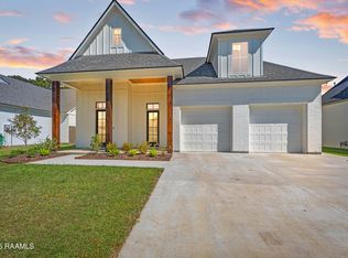 200 Cape Town Ave, Youngsville, LA 70592