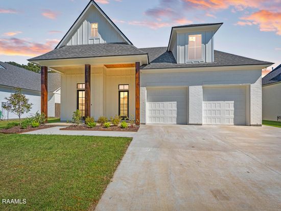 200 Cape Town Ave, Youngsville, LA 70592