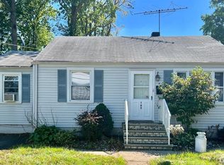 185 E Cliff Rd, Colonia, NJ 07067