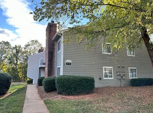 6121B Heathstone Ln, Charlotte, NC 28210