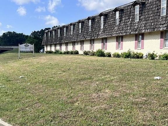 3rd image of 3721 Millbranch Rd