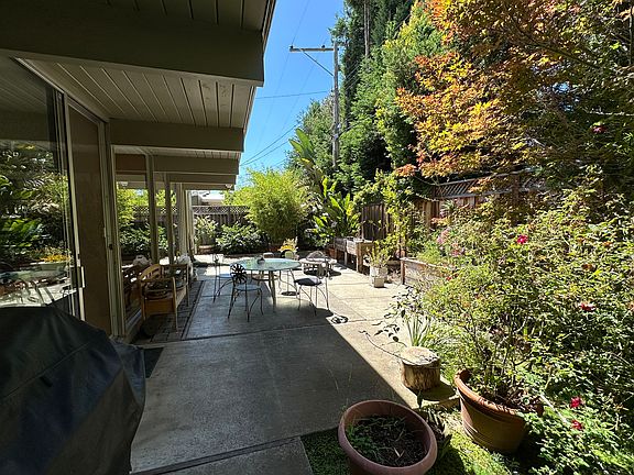 4th image of 727 Sheraton Dr