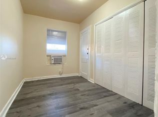 1011 SW 5th St #2, Miami, FL 33130