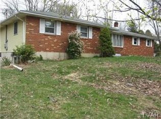 100 Silfies Ln, Bath, PA 18014