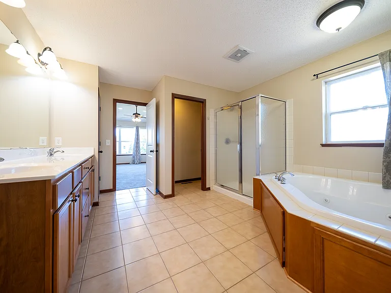 16549 Dodd Ln — Photo 24
