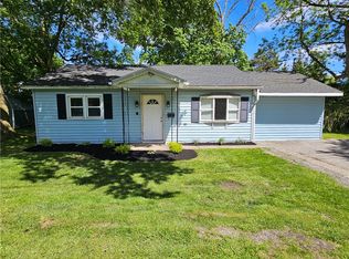 1 Haxton Ln, Oakfield, NY 14125