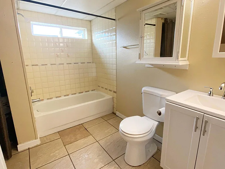 1308 W Maxwell Ave #A — Photo 8