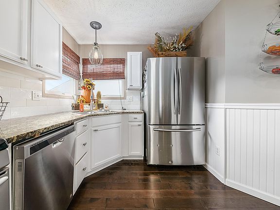3rd image of 455 Scioto Meadows Blvd