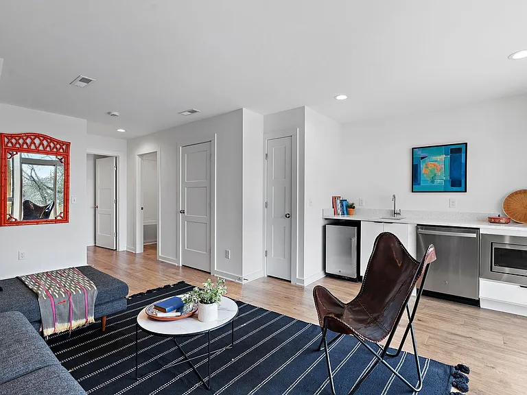 3079 Edwin Cir — Photo 28