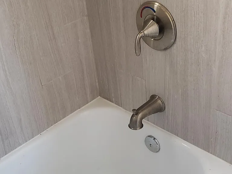 511 W Belmont Ave #2 — Photo 5