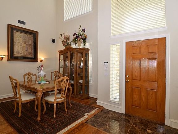 3rd image of 9312 Patagonia Ln