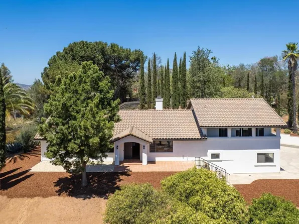 1650 Silver Tree Ln, Escondido, CA 92026