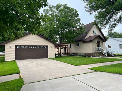 620 5th Ave, Madison, MN, 56256