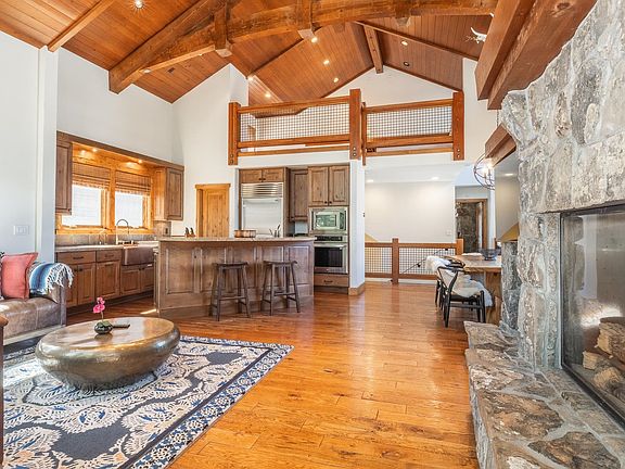 4th image of 5808 Minaret Rd #8