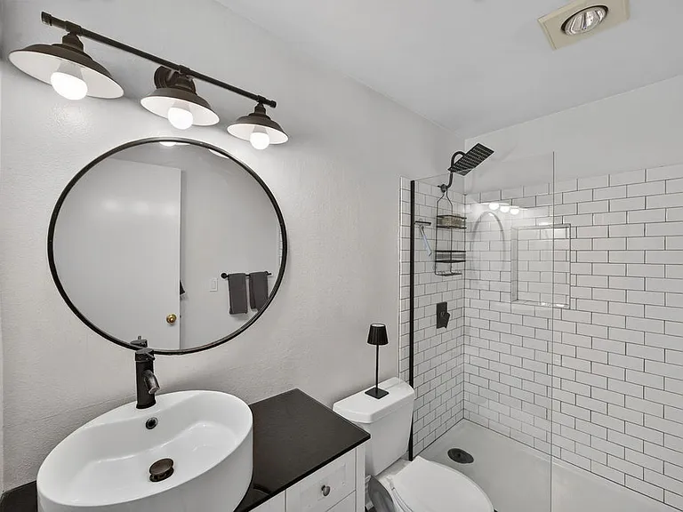 2850 Reynard Way #23 — Photo 21