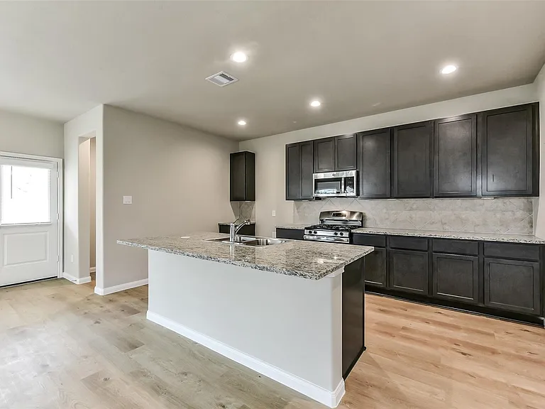 3842 Sugardale St — Photo 11