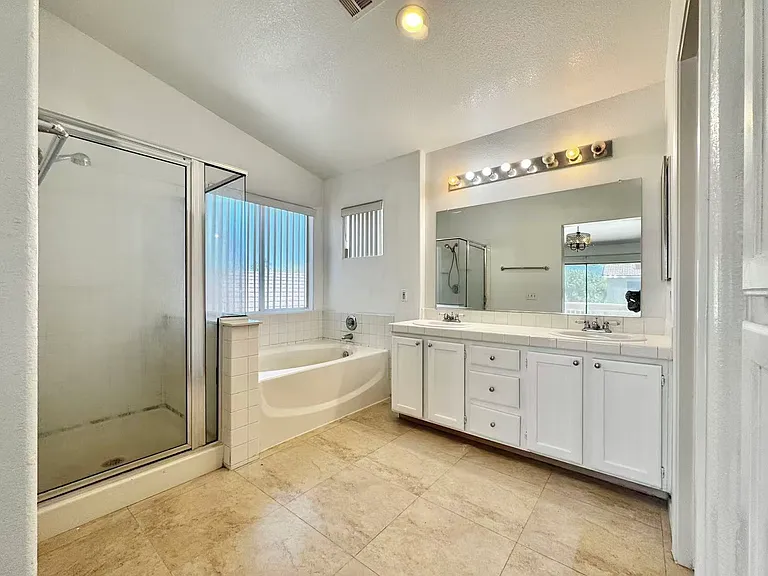 3828 Climbing Rose St — Photo 39