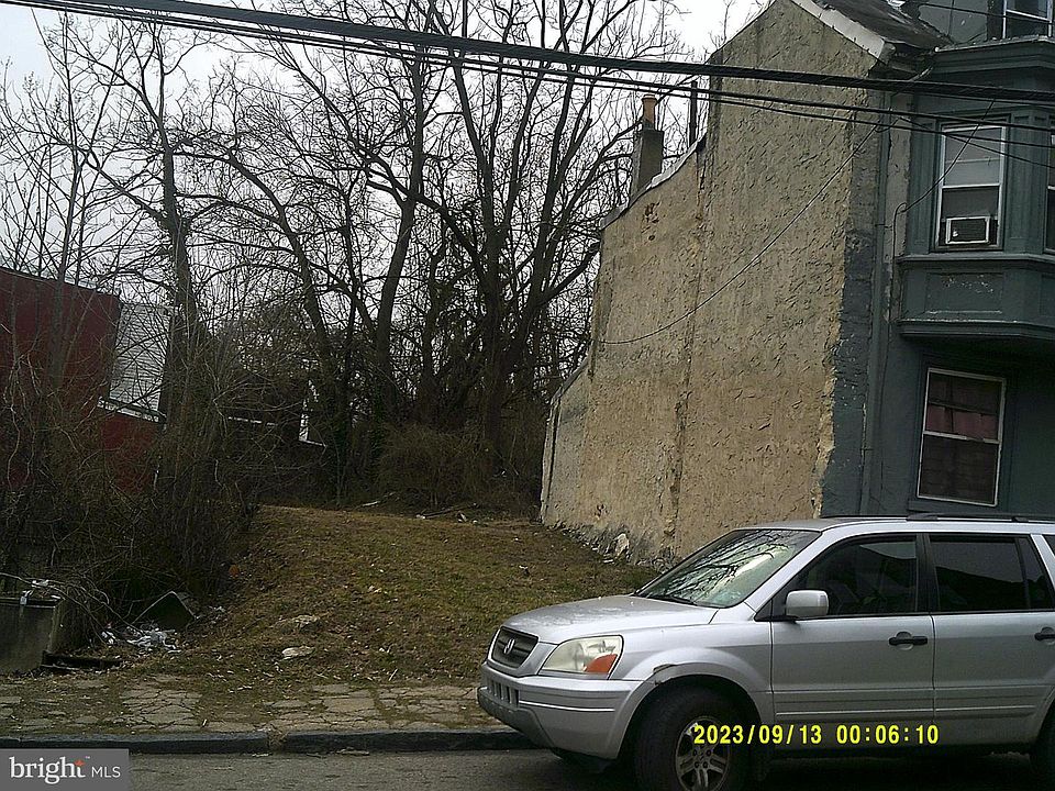 2nd image of 5022 Wakefield St