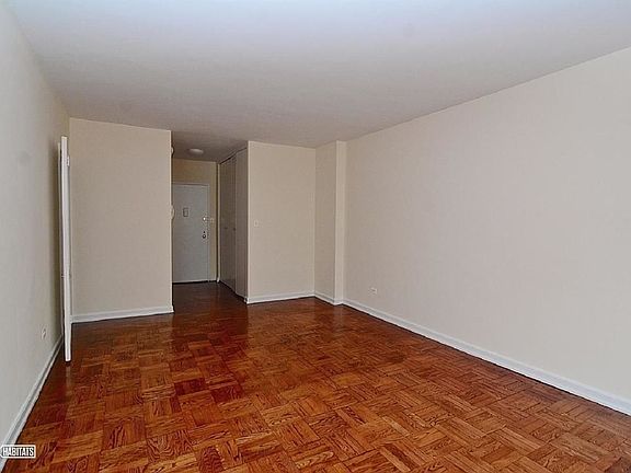 2nd image of 125 E 87th St APT 4H