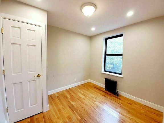 4th image of 725 4th Ave #Aa4