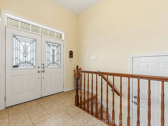 2nd image of 3566 Cambrian Rd