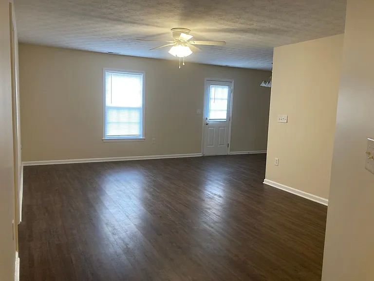 109 Kestrel Ct — Photo 15