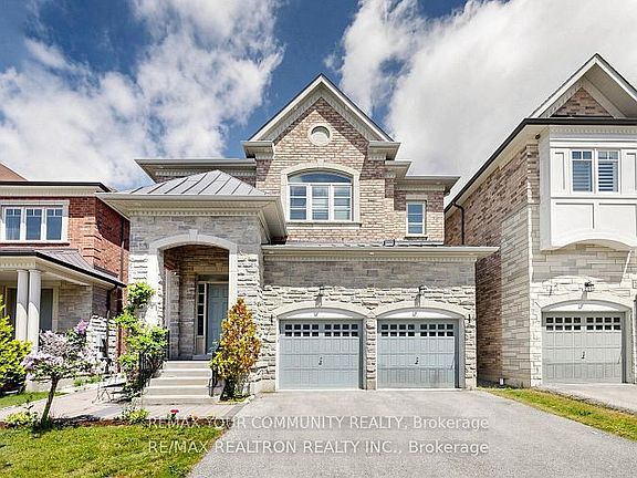 2nd image of 40 Meadowsweet Ln