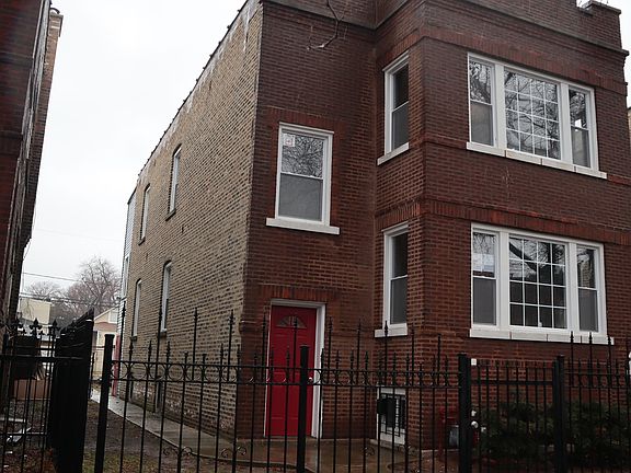 2nd image of 4834 W Wabansia Ave