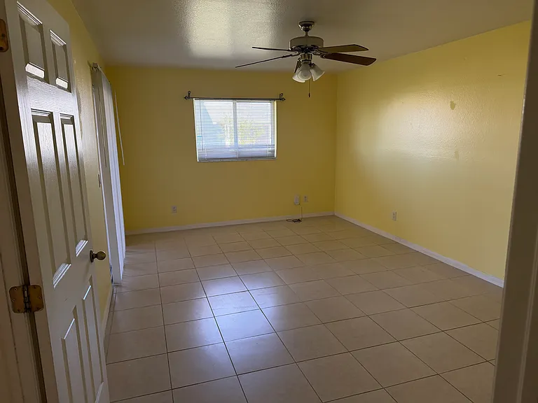3721 SW Santa Barbara Pl #1 — Photo 10
