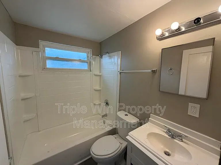 10 Saint Celeste Dr — Photo 13