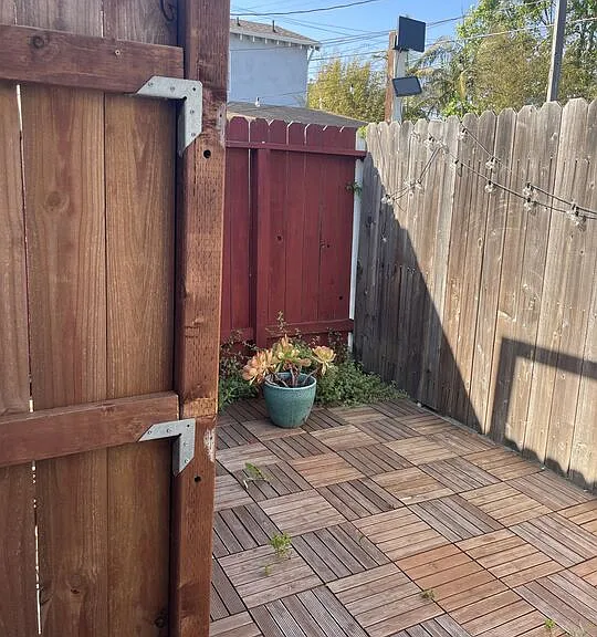 216 6th Ave — Photo 14