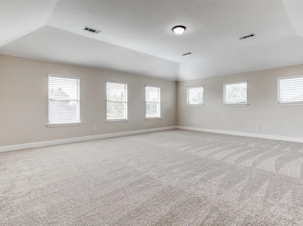 3017 Carlton Pkwy, Waxahachie, TX 75165