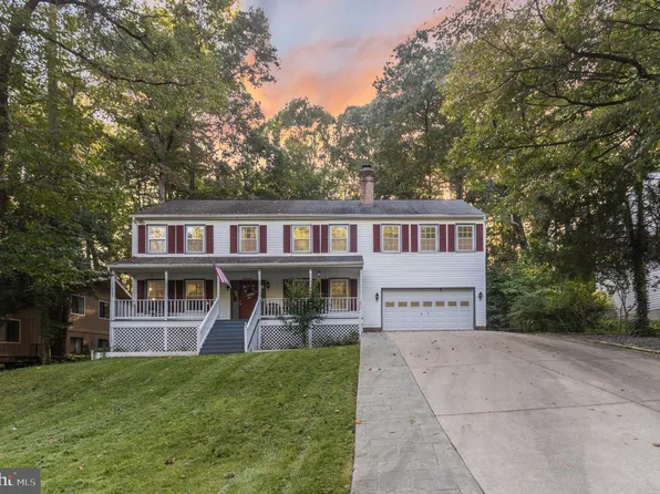 1011 England Dr, Stafford, VA 22554