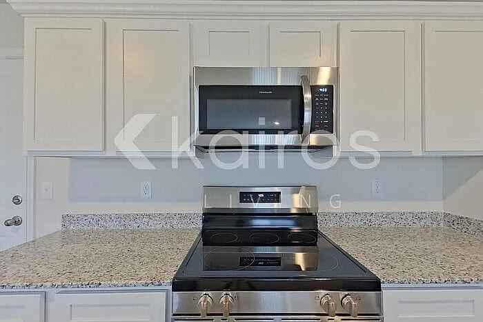 47 Springdale Rd — Photo 8