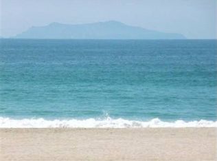 3953 Ocean Dr, Oxnard, CA 93035