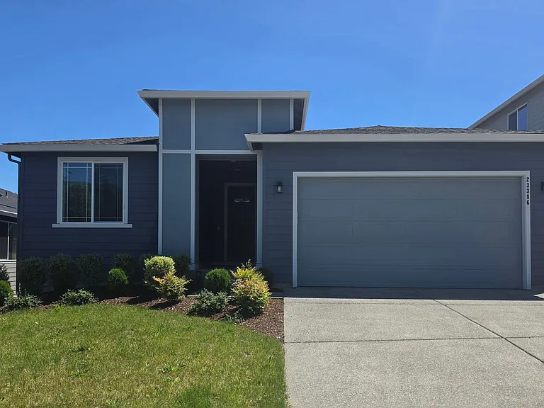 23386 Arbors Terrace Rd NE — Photo 2