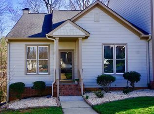 124 Windward Ct, Cary, NC 27513
