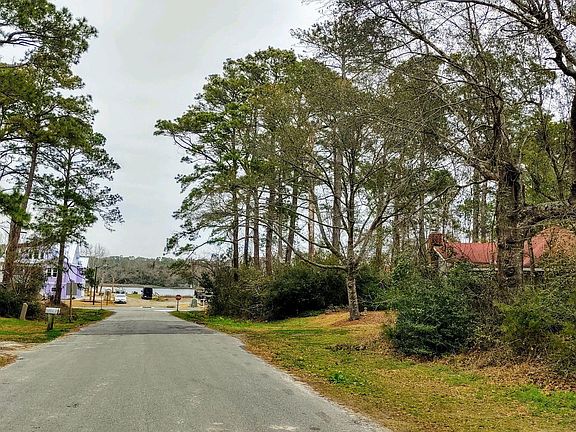 4th image of 160 NE 16th Street